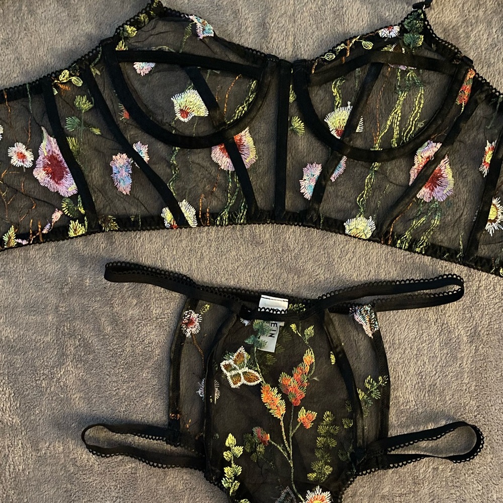 SHEIN floral set